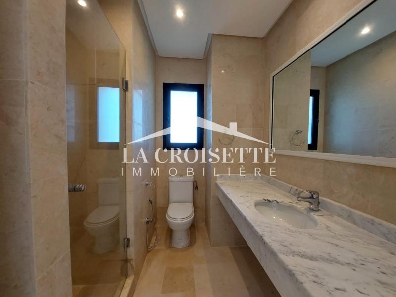 Villa S+3 avec piscine à Gammarth